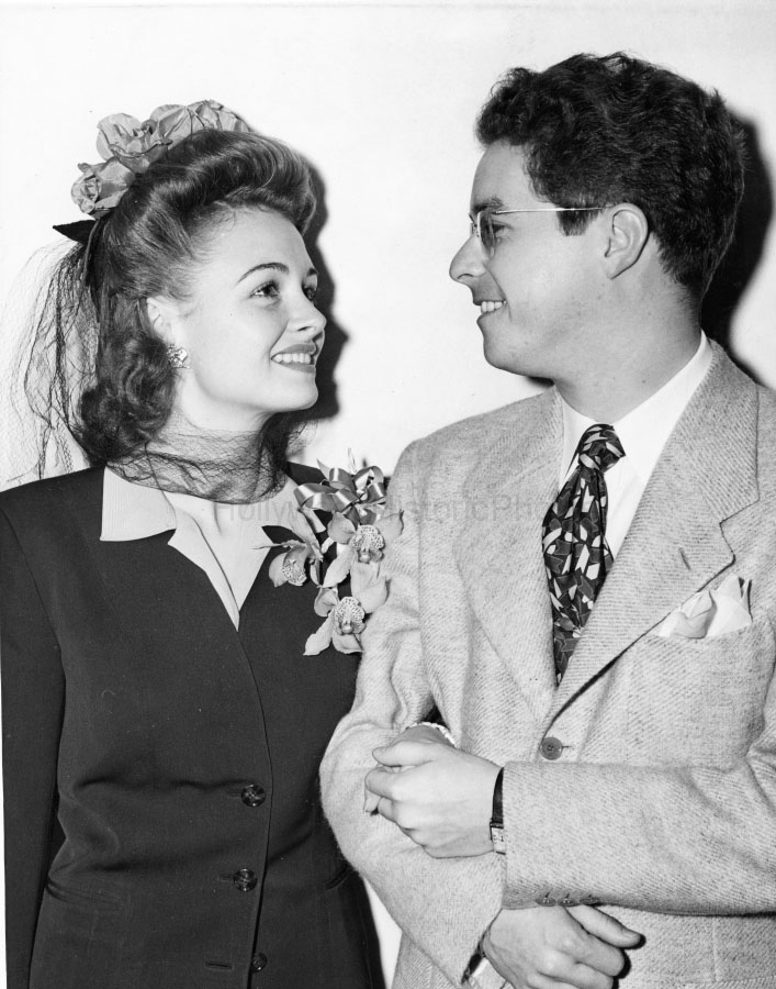 Donna Reed 1943.jpg